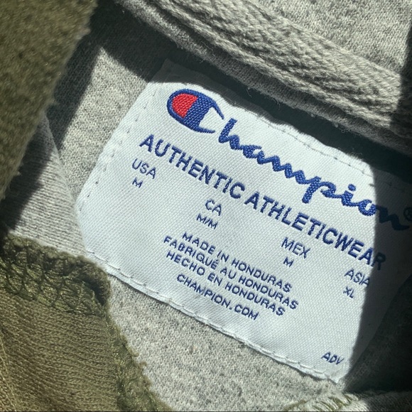 3/55$!!💛💛💛💛💛 Green champion hoodie - Picture 4 of 4